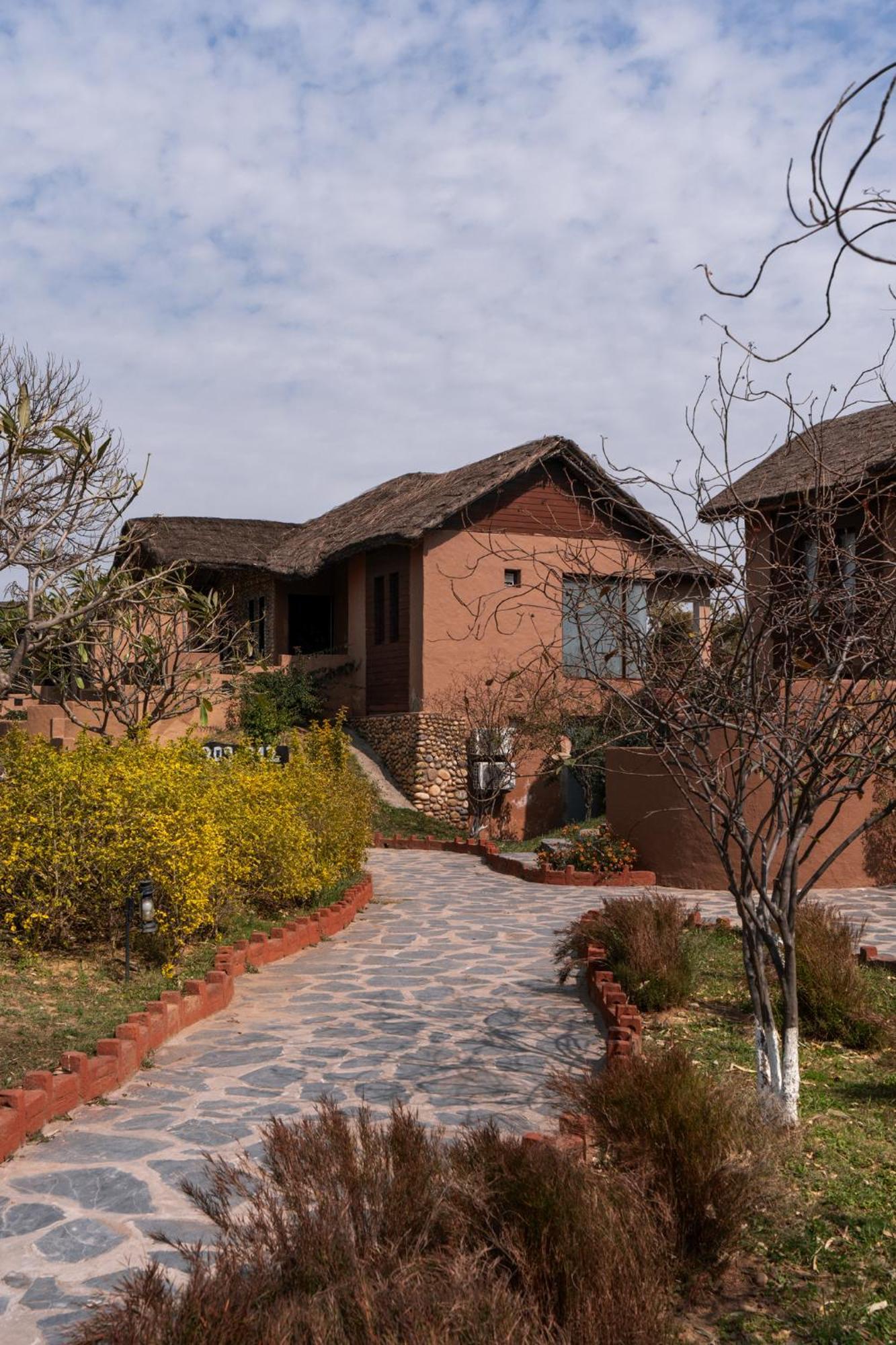 Gaj Resort, A Member Of Radisson Individuals Retreats Binewal Ngoại thất bức ảnh